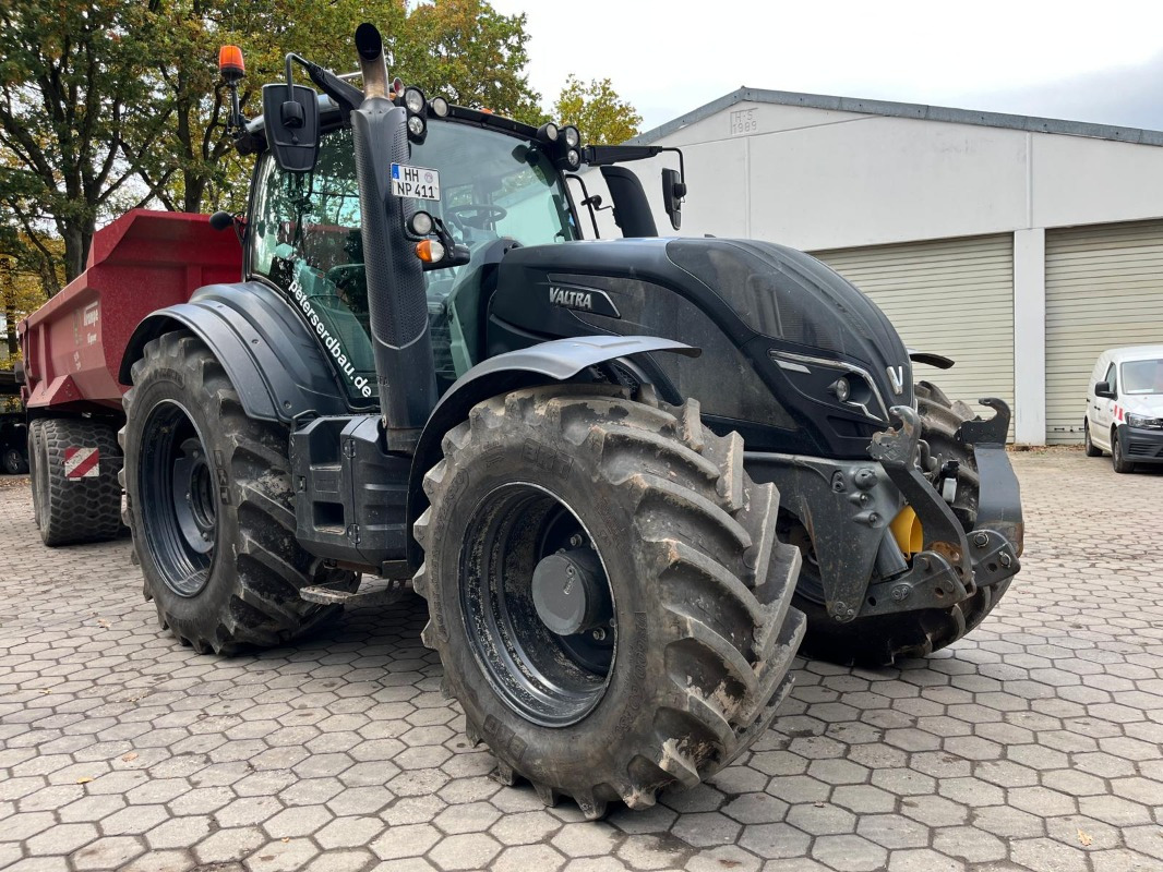 Valtra T214 Direct TwinTrac - Traktor: slika 1 Valtra T214 Direct TwinTrac - Traktor: slika 1