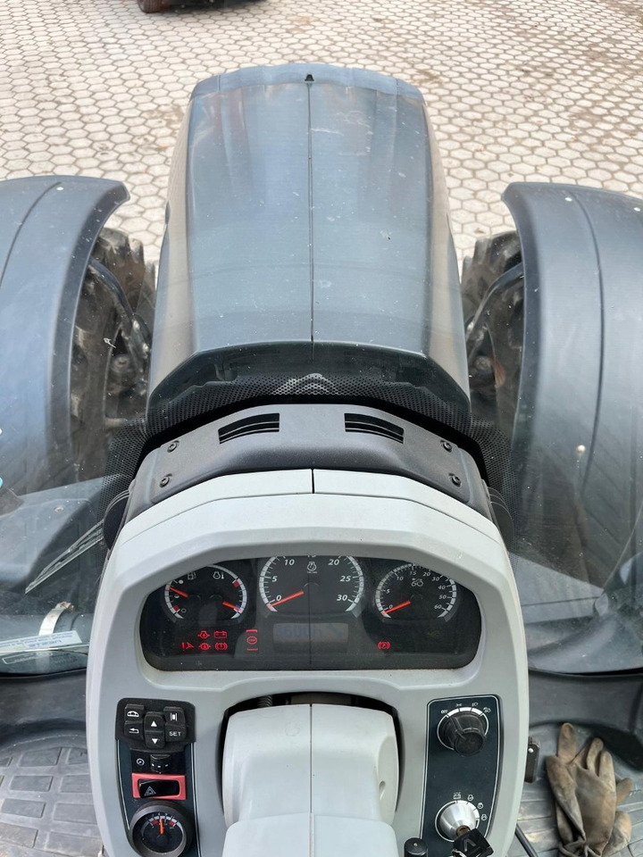 Valtra T214 Direct TwinTrac - Traktor: slika 2 Valtra T214 Direct TwinTrac - Traktor: slika 2