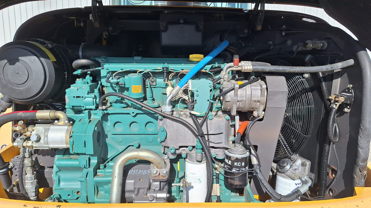 Volvo Radlader L 40 B TP - Utovarivač: slika 2 Volvo Radlader L 40 B TP - Utovarivač: slika 2