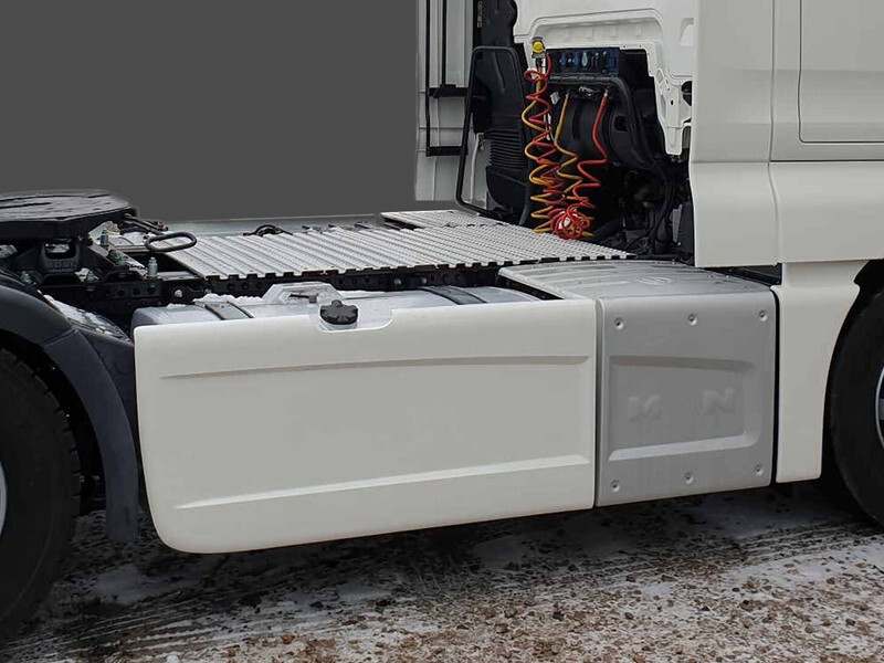 MAN TGX TGS EURO 6 Sideskirts / fairings - Aerodinamika/ Spojler za Kamion: slika 2 MAN TGX TGS EURO 6 Sideskirts / fairings - Aerodinamika/ Spojler za Kamion: slika 2
