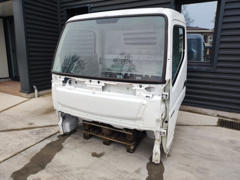 Kabina i enterijer za Kamion Mitsubishi Fuso CANTER S TYPE EURO 5 EURO 6 MODEL: slika 13