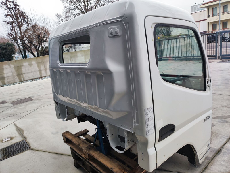 Kabina i enterijer za Kamion Mitsubishi Fuso CANTER S TYPE EURO 5 EURO 6 MODEL: slika 10