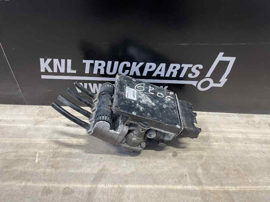 MAN FOOT BREAKE VALVE 81.52130-6305 - Kočioni ventil za Kamion: slika 2 MAN FOOT BREAKE VALVE 81.52130-6305 - Kočioni ventil za Kamion: slika 2