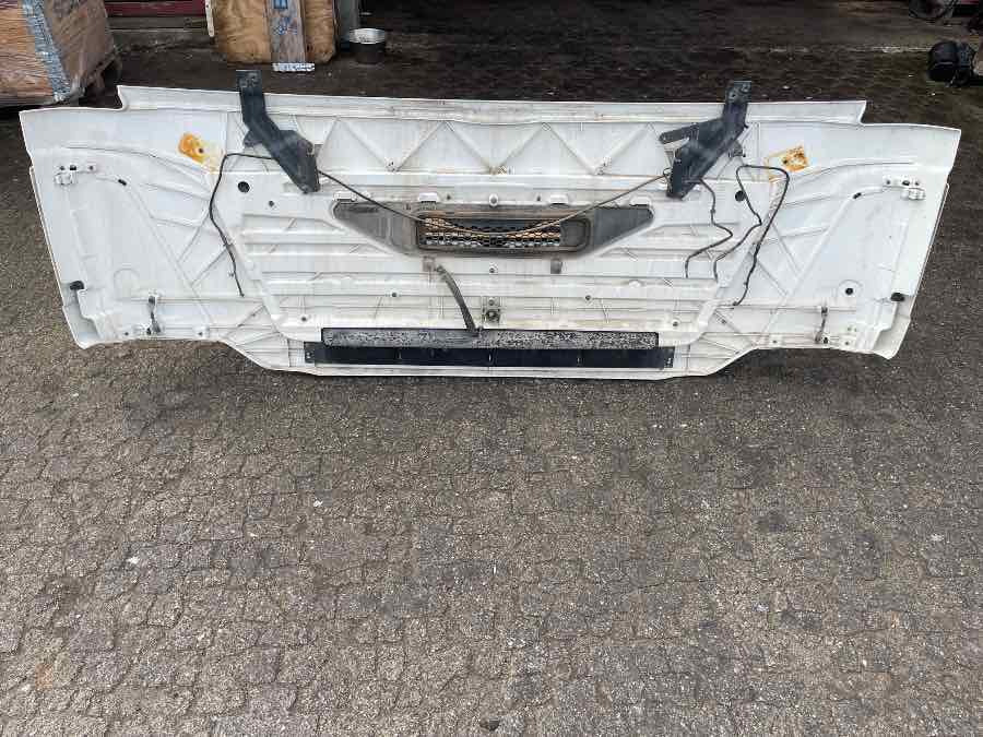 MAN FRONT DOOR / SERVICE DOOR 81.61110-6096 - Kabina i enterijer za Kamion: slika 2 MAN FRONT DOOR / SERVICE DOOR 81.61110-6096 - Kabina i enterijer za Kamion: slika 2