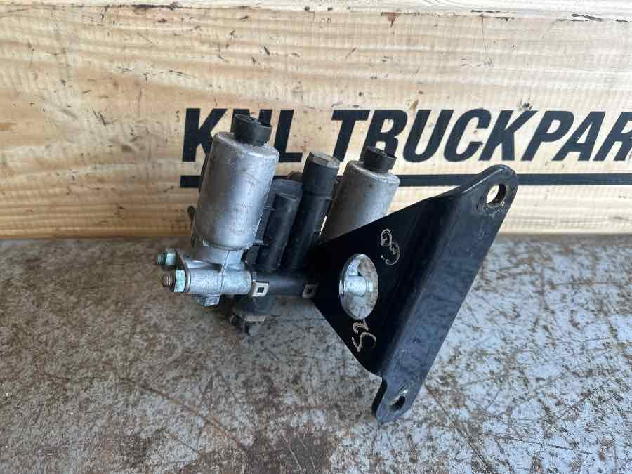 MAN MAGNET VALVE 81.52160-6189 - Kočioni ventil za Kamion: slika 2 MAN MAGNET VALVE 81.52160-6189 - Kočioni ventil za Kamion: slika 2