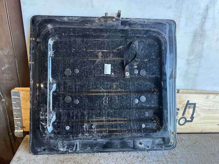 MAN SIDE DOOR 81.66912-5289 - Kabina i enterijer za Kamion: slika 2 MAN SIDE DOOR 81.66912-5289 - Kabina i enterijer za Kamion: slika 2