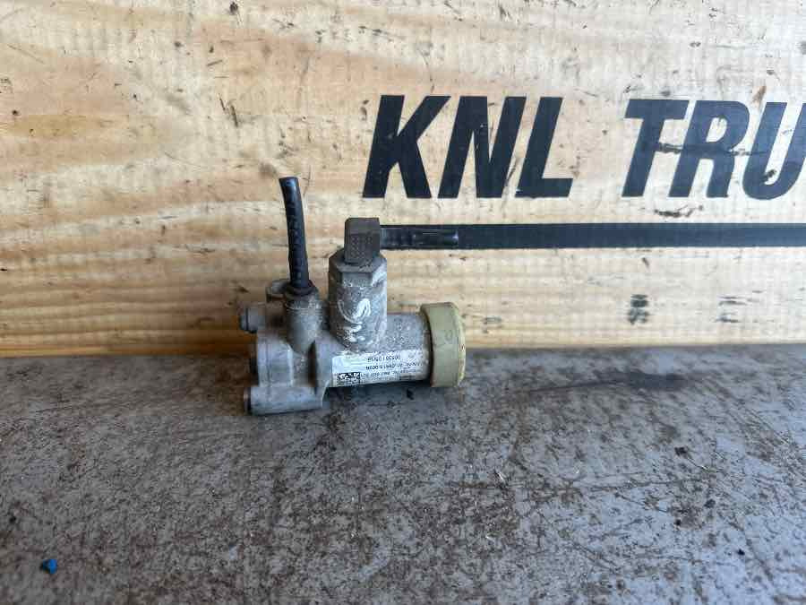 MAN VALVE 51.09413-0026 - Kočioni ventil za Kamion: slika 1 MAN VALVE 51.09413-0026 - Kočioni ventil za Kamion: slika 1