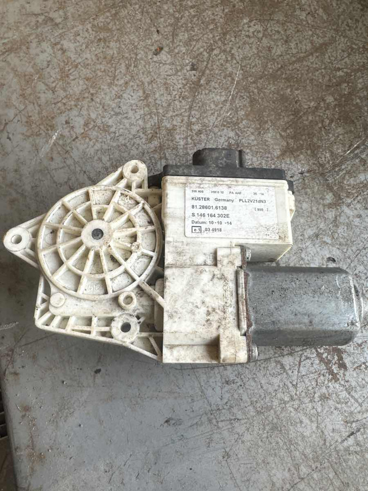 MAN WINDOW MOTOR 81.28601-6138 - Kabina i enterijer za Kamion: slika 1 MAN WINDOW MOTOR 81.28601-6138 - Kabina i enterijer za Kamion: slika 1