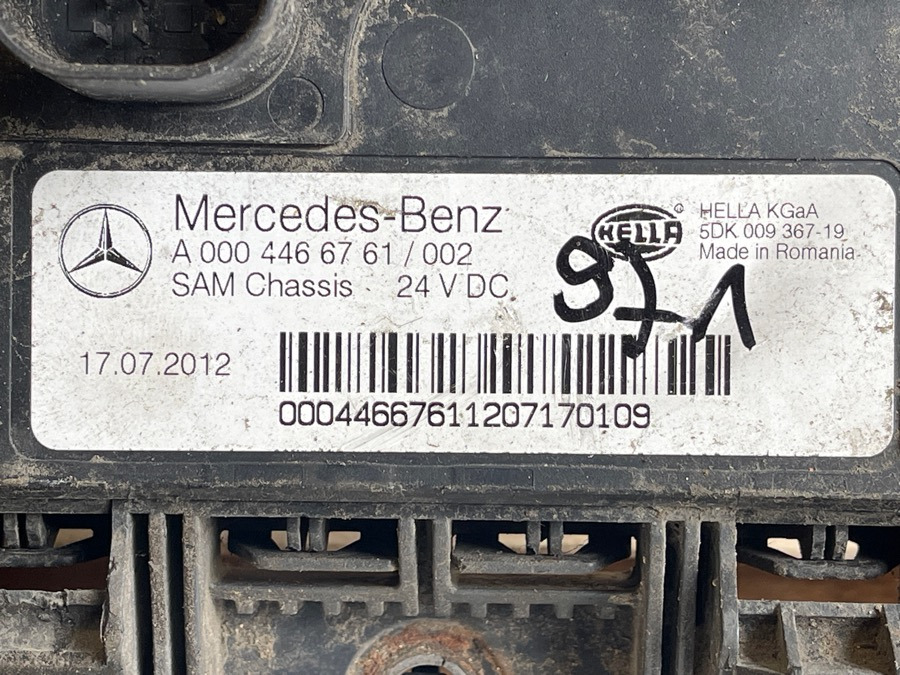 MERCEDES ECU SAM A0004466761 - Električni sistem za Kamion: slika 3 MERCEDES ECU SAM A0004466761 - Električni sistem za Kamion: slika 3