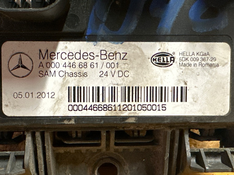 MERCEDES ECU SAM A0004466861 - Električni sistem za Kamion: slika 2 MERCEDES ECU SAM A0004466861 - Električni sistem za Kamion: slika 2