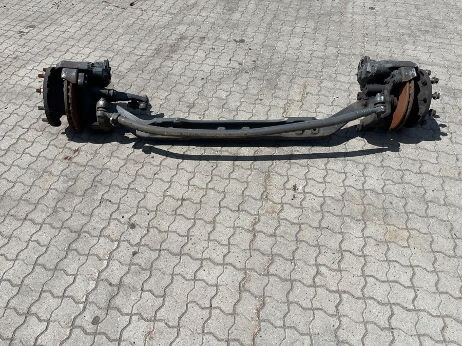 MERCEDES FRONT AXLE A0003301000 - Osovina i delovi za Kamion: slika 1 MERCEDES FRONT AXLE A0003301000 - Osovina i delovi za Kamion: slika 1