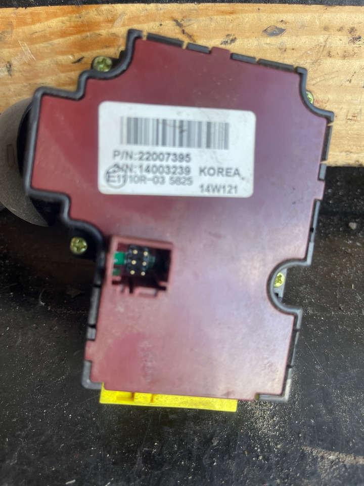 RENAULT LEVER 7422007395 - Kabina i enterijer za Kamion: slika 2 RENAULT LEVER 7422007395 - Kabina i enterijer za Kamion: slika 2