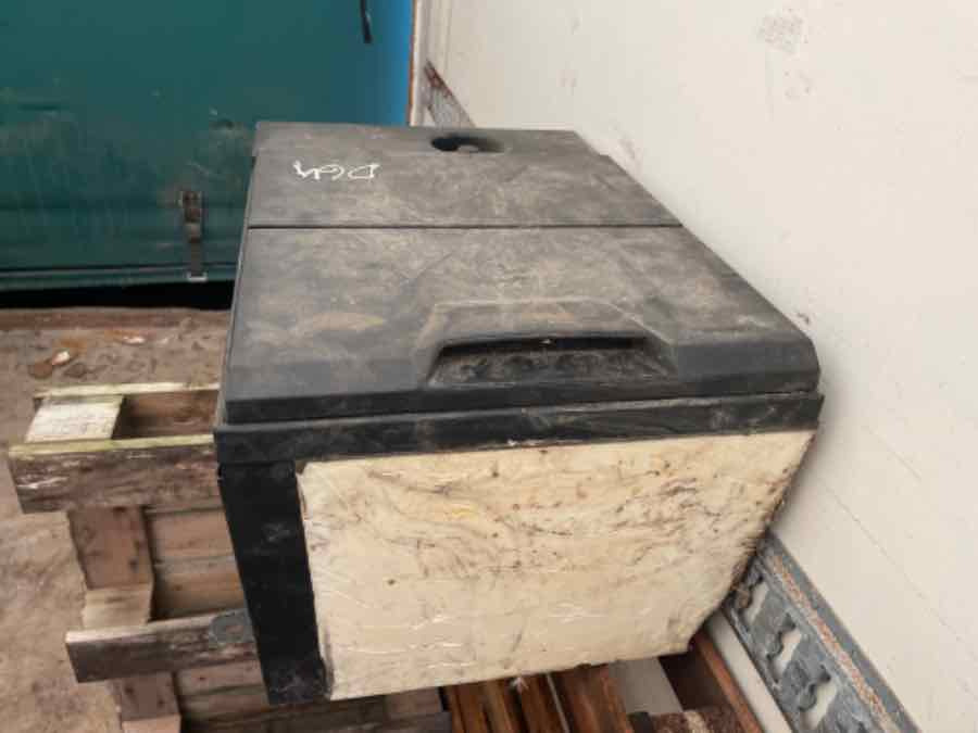 RENAULT T SERIE REFRIGERATOR / FRIDGE - Kabina i enterijer za Kamion: slika 1 RENAULT T SERIE REFRIGERATOR / FRIDGE - Kabina i enterijer za Kamion: slika 1