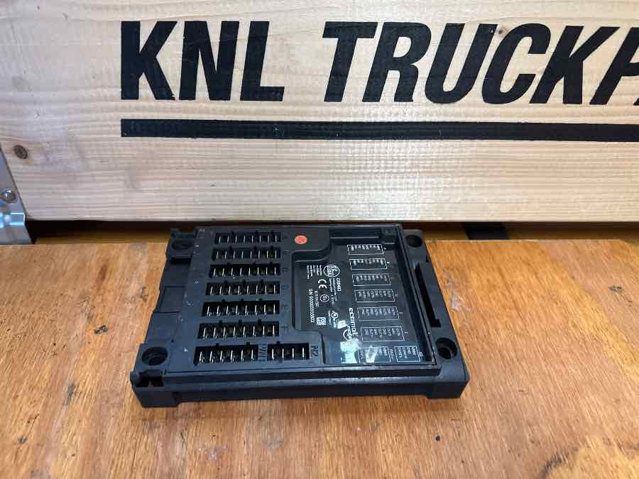 SCANIA ECOMAT MOBILE CR0403 10R-047060 - Električni sistem za Kamion: slika 1 SCANIA ECOMAT MOBILE CR0403 10R-047060 - Električni sistem za Kamion: slika 1