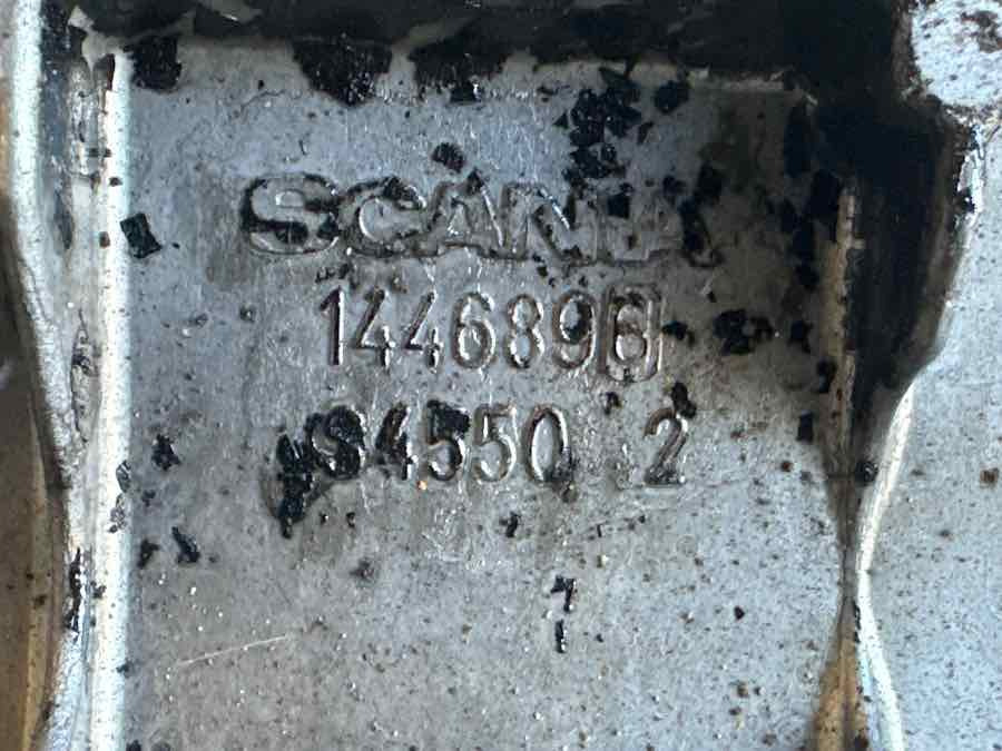 SCANIA ENGINE COVER 1446896 - Motor i delovi za Kamion: slika 3 SCANIA ENGINE COVER 1446896 - Motor i delovi za Kamion: slika 3