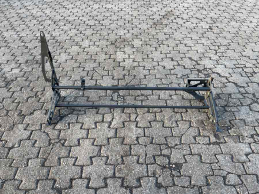 SCANIA HINGE SIDE AIR DEFLECTOR 2909817 - Kabina i enterijer za Kamion: slika 1 SCANIA HINGE SIDE AIR DEFLECTOR 2909817 - Kabina i enterijer za Kamion: slika 1