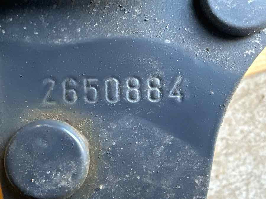 SCANIA LEFT SIDE HINGE 2650884 - Ram/ Šasija za Kamion: slika 3 SCANIA LEFT SIDE HINGE 2650884 - Ram/ Šasija za Kamion: slika 3