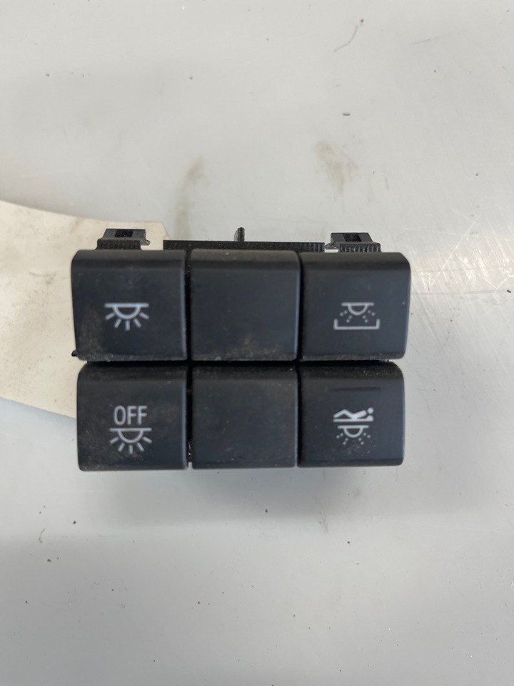 SCANIA SWITCH 2557285 - Komandna tabla za Kamion: slika 2 SCANIA SWITCH 2557285 - Komandna tabla za Kamion: slika 2