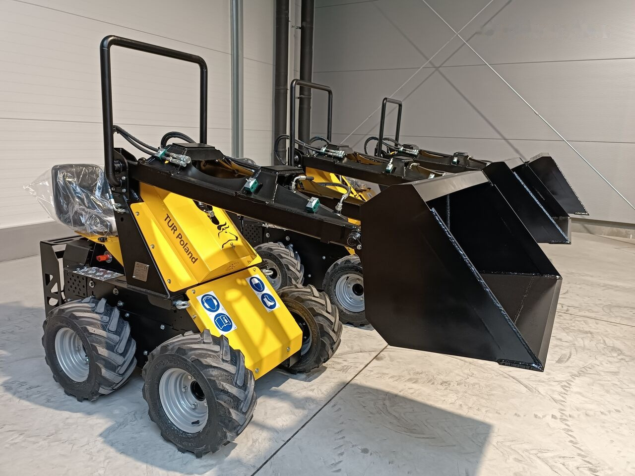 Novu Mini utovarivač Tur Poland Miniradlader Miniloader Mini hoflader TUR N 520: slika 36