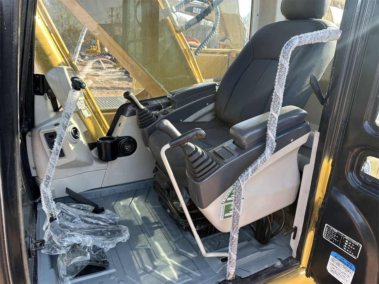 Bager guseničar CAT 320CL: slika 8