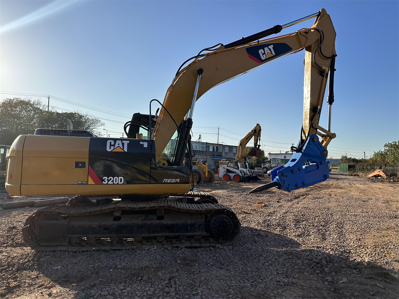 CAT 320DL - Bager: slika 2 CAT 320DL - Bager: slika 2