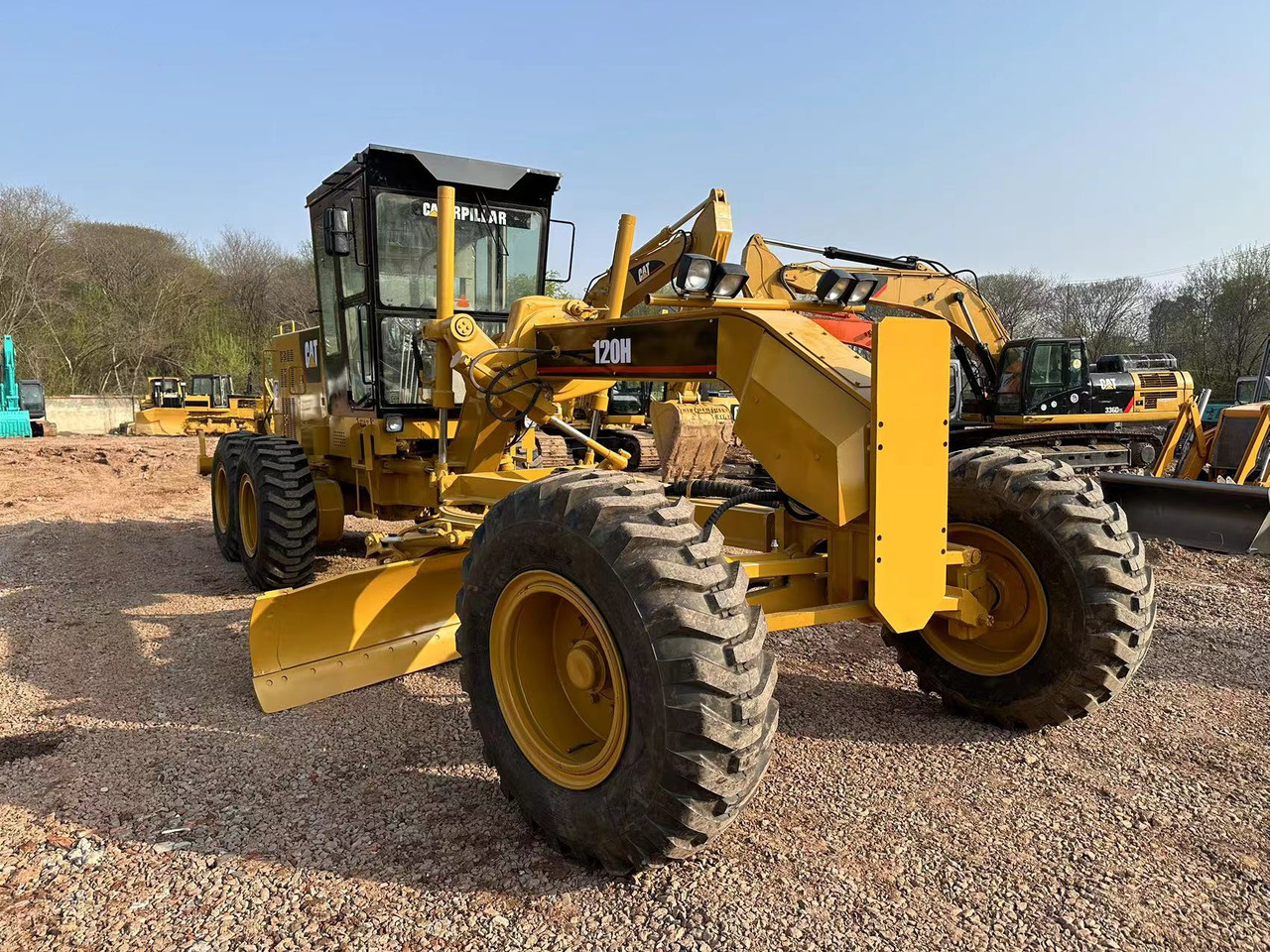 CATERPILLAR 120H motor grader - Grejder: slika 3 CATERPILLAR 120H motor grader - Grejder: slika 3