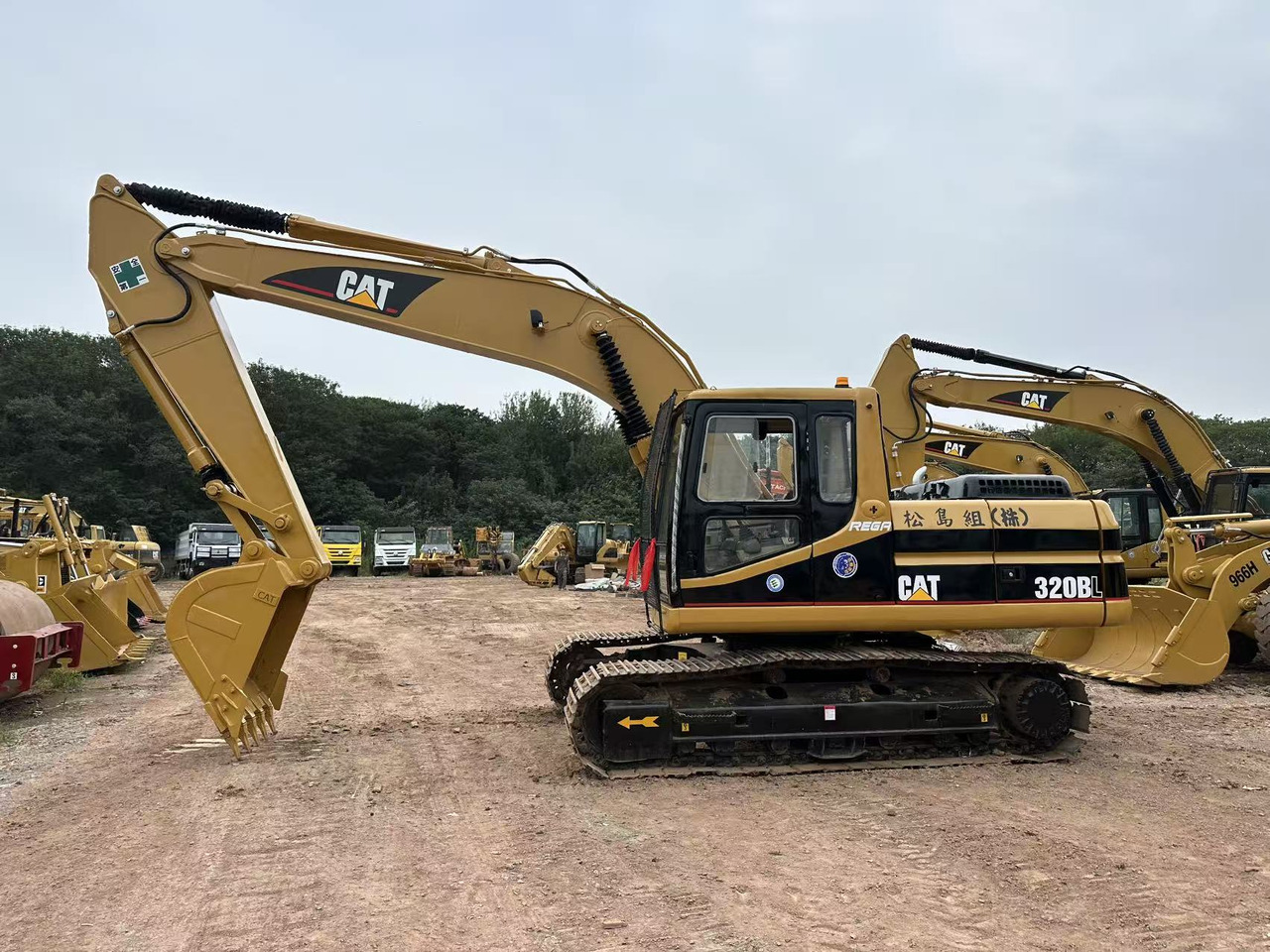 CATERPILLAR 320BL crawler excavator - Bager: slika 1 CATERPILLAR 320BL crawler excavator - Bager: slika 1