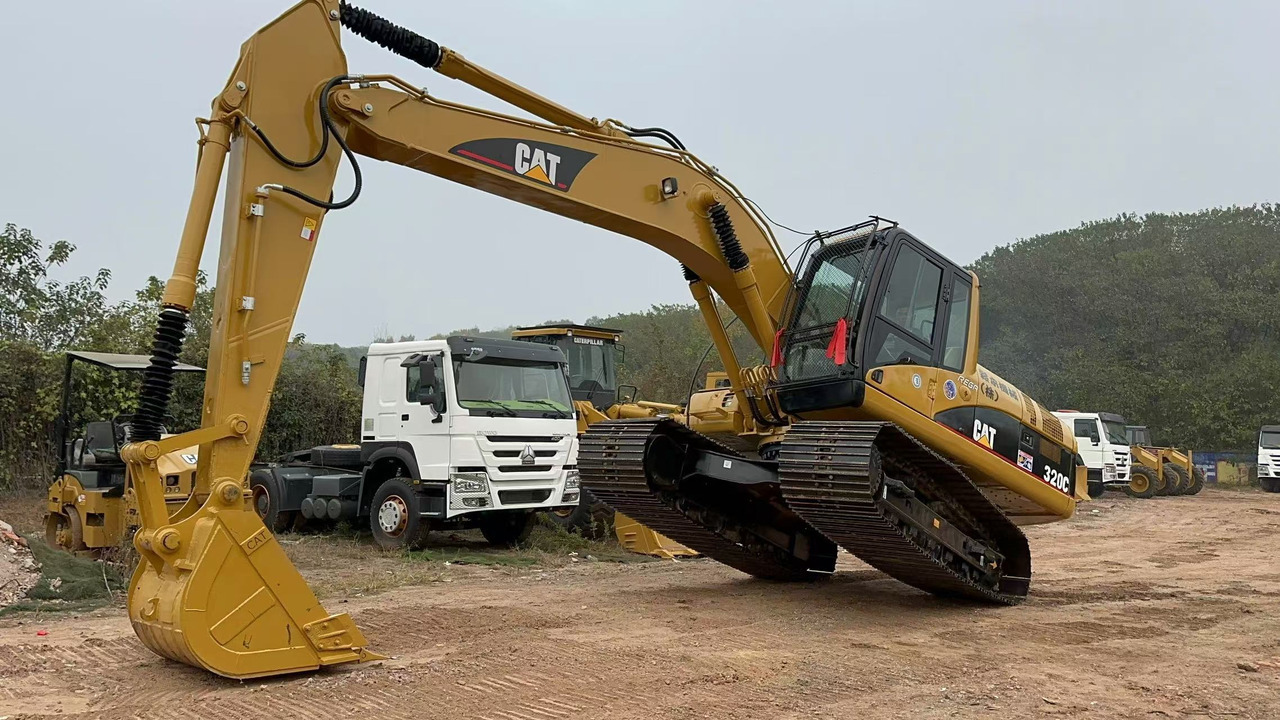 CATERPILLAR 320C - Bager guseničar: slika 4 CATERPILLAR 320C - Bager guseničar: slika 4