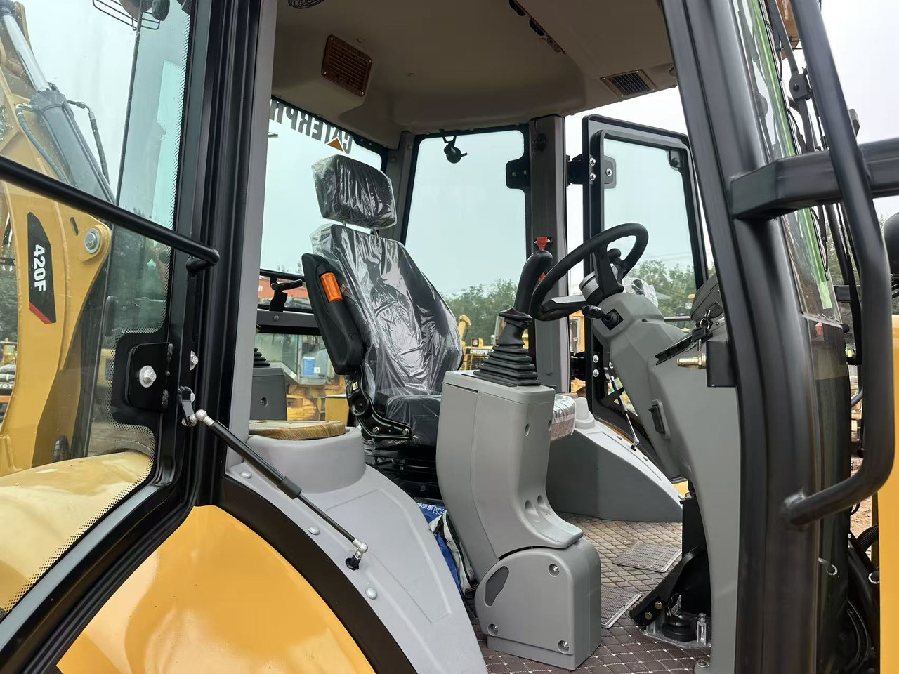 Novu Bager utovarivač CATERPILLAR 420F2: slika 8