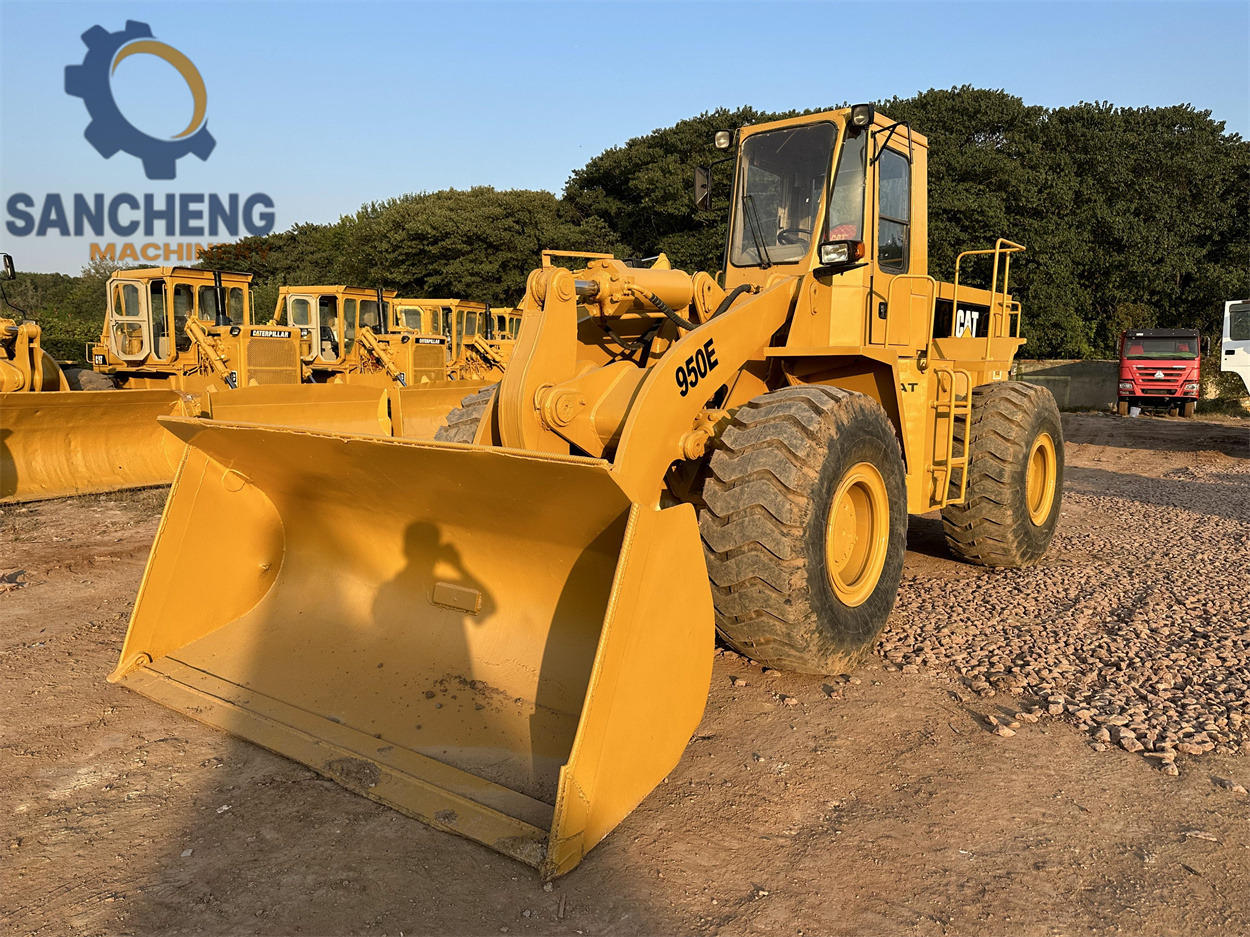 CATERPILLAR 950E - Utovarivač točkaš: slika 2 CATERPILLAR 950E - Utovarivač točkaš: slika 2