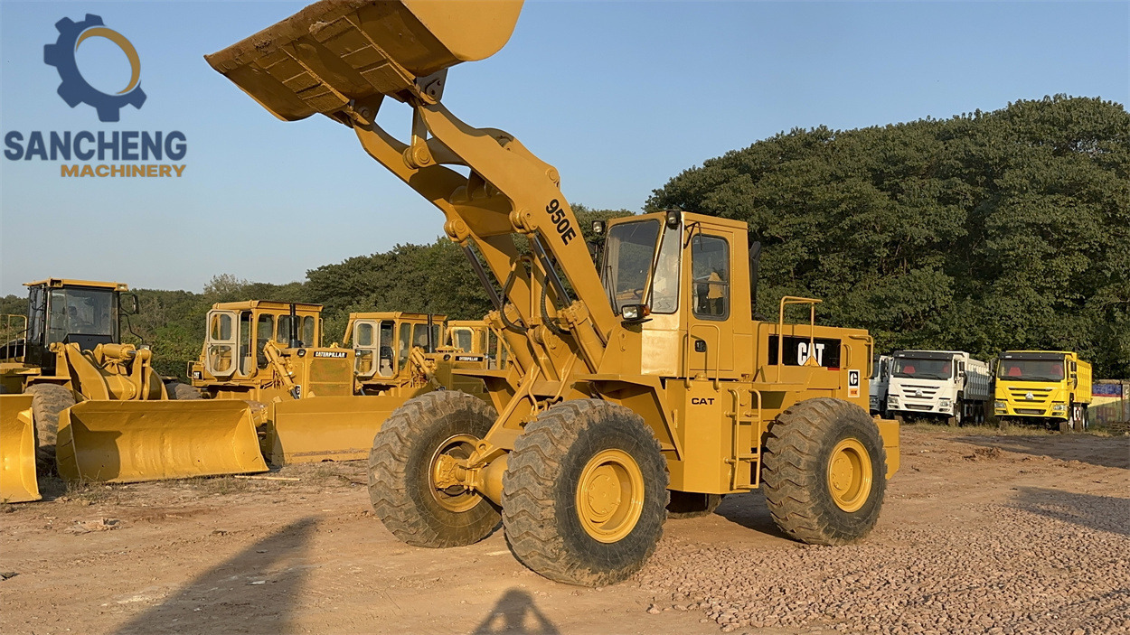CATERPILLAR 950E - Utovarivač točkaš: slika 1 CATERPILLAR 950E - Utovarivač točkaš: slika 1