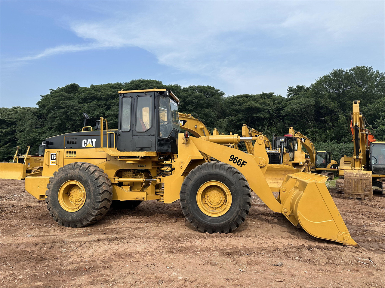 CATERPILLAR 966F - Utovarivač točkaš: slika 2 CATERPILLAR 966F - Utovarivač točkaš: slika 2