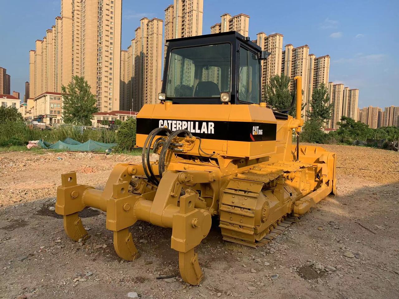 Buldožer CATERPILLAR D6G: slika 6