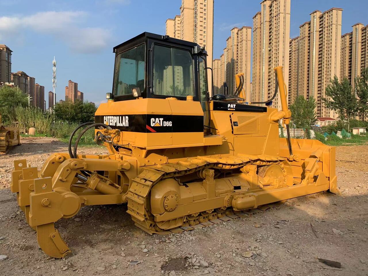 CATERPILLAR D6G - Buldožer: slika 2 CATERPILLAR D6G - Buldožer: slika 2