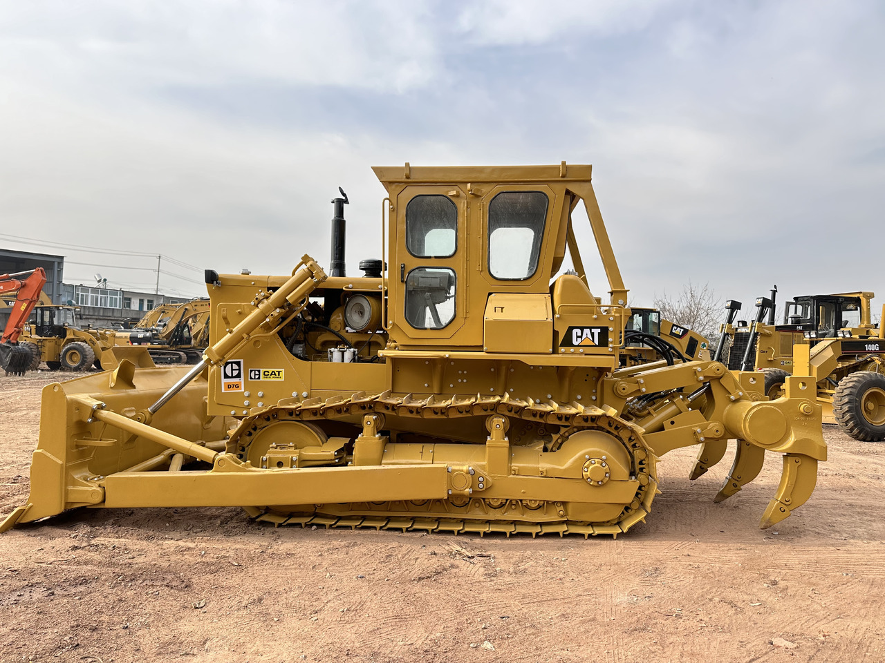 CATERPILLAR D7G - Buldožer: slika 2 CATERPILLAR D7G - Buldožer: slika 2