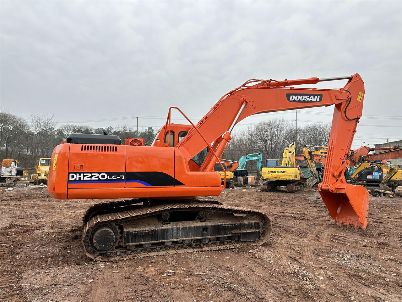 DOOSAN DH220 - Bager guseničar: slika 1 DOOSAN DH220 - Bager guseničar: slika 1