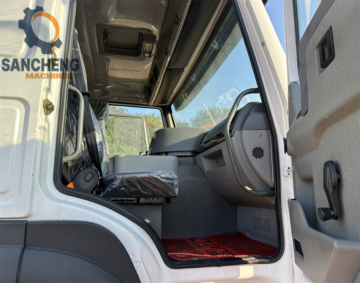 Kamion cisterna SINOTRUK HOWO 371 6x4 Water Tanker Truck: slika 7 Kamion cisterna SINOTRUK HOWO 371 6x4 Water Tanker Truck: slika 7