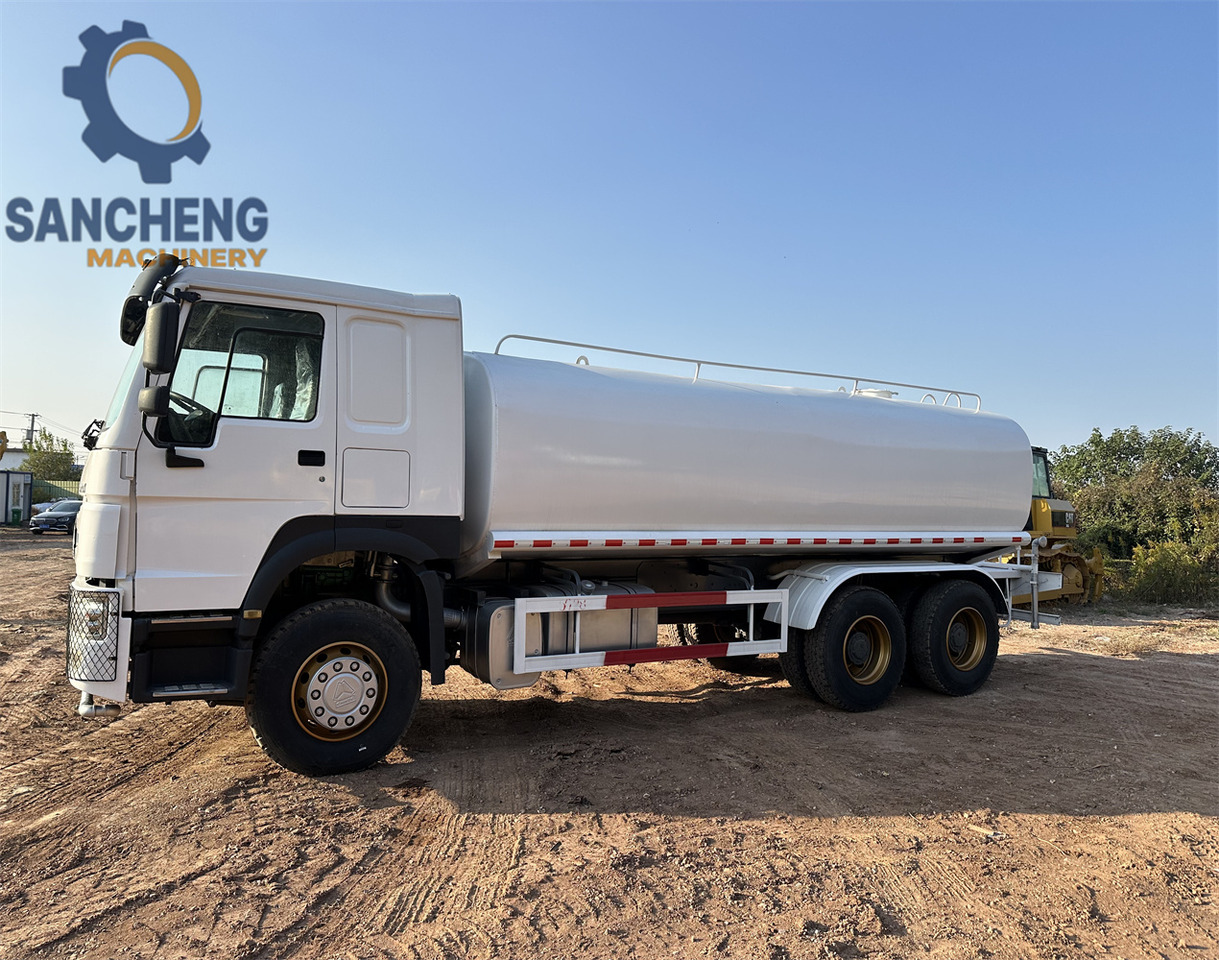 SINOTRUK HOWO 371 6x4 Water Tanker Truck - Kamion cisterna: slika 4 SINOTRUK HOWO 371 6x4 Water Tanker Truck - Kamion cisterna: slika 4