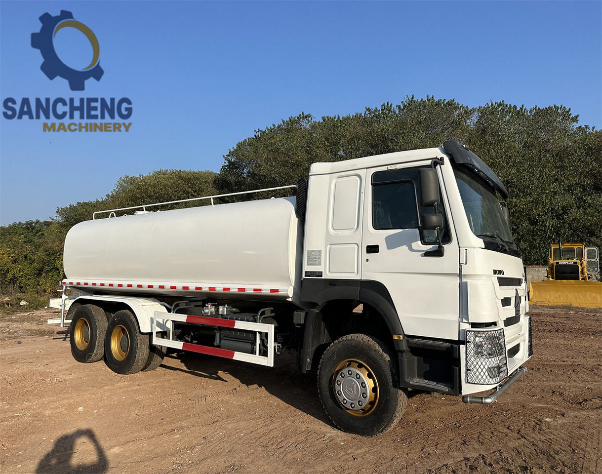 SINOTRUK HOWO 371 6x4 Water Tanker Truck - Kamion cisterna: slika 2 SINOTRUK HOWO 371 6x4 Water Tanker Truck - Kamion cisterna: slika 2
