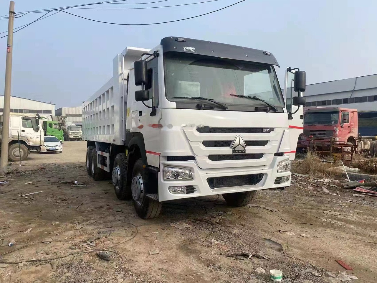 SINOTRUK HOWO 371 Tipper truck - Istovarivač: slika 4 SINOTRUK HOWO 371 Tipper truck - Istovarivač: slika 4