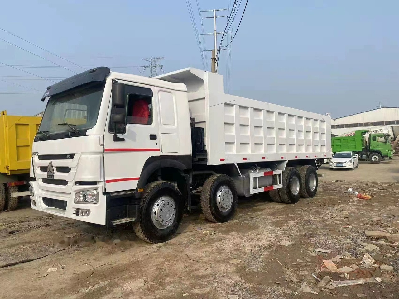 SINOTRUK HOWO 371 Tipper truck - Istovarivač: slika 2 SINOTRUK HOWO 371 Tipper truck - Istovarivač: slika 2