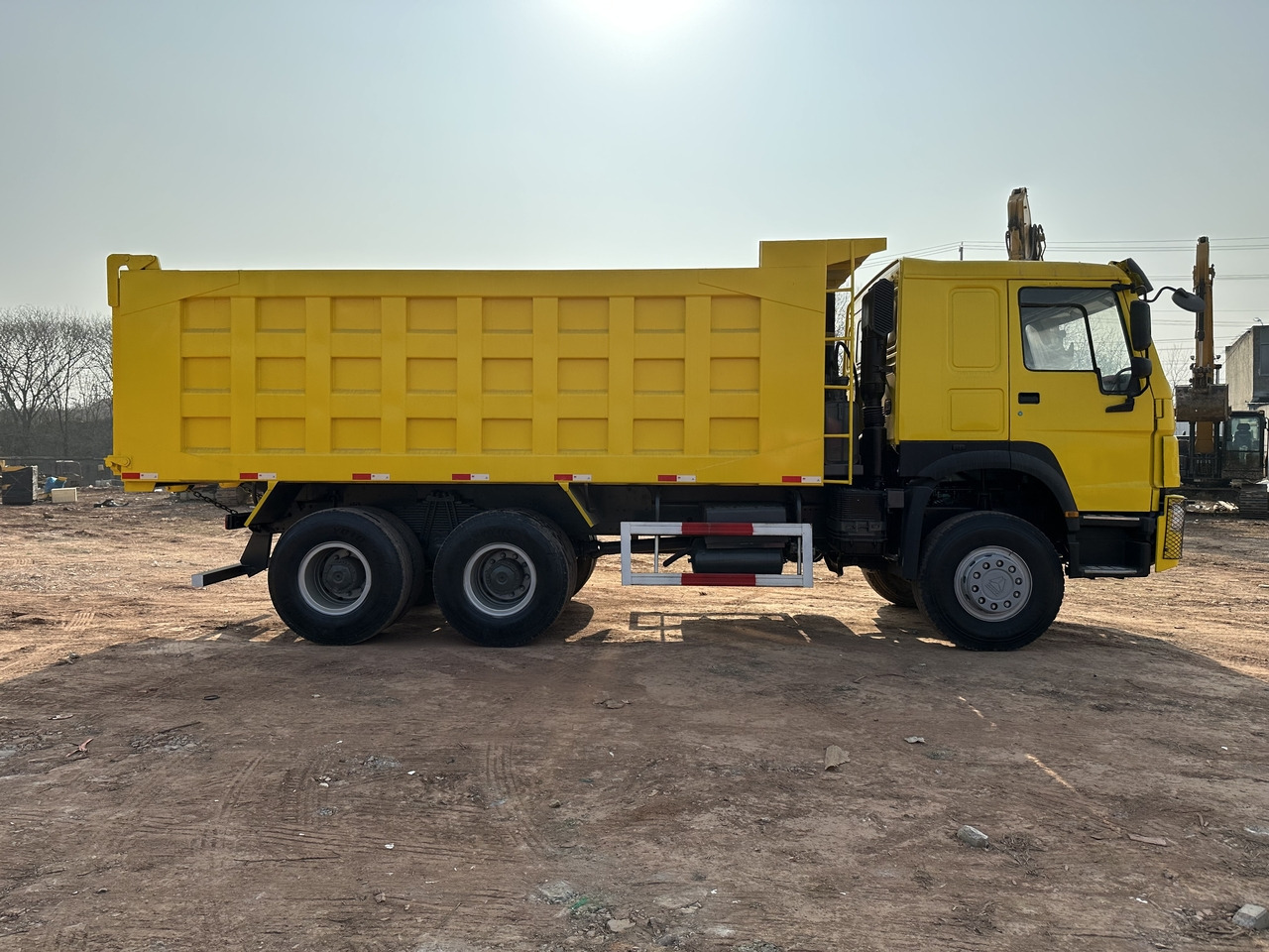 SINOTRUK Howo Dump truck 371 - Istovarivač: slika 5 SINOTRUK Howo Dump truck 371 - Istovarivač: slika 5