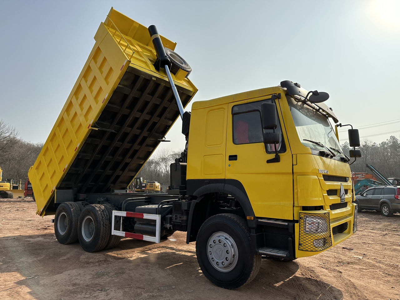 SINOTRUK Howo Dump truck 371 - Istovarivač: slika 1 SINOTRUK Howo Dump truck 371 - Istovarivač: slika 1