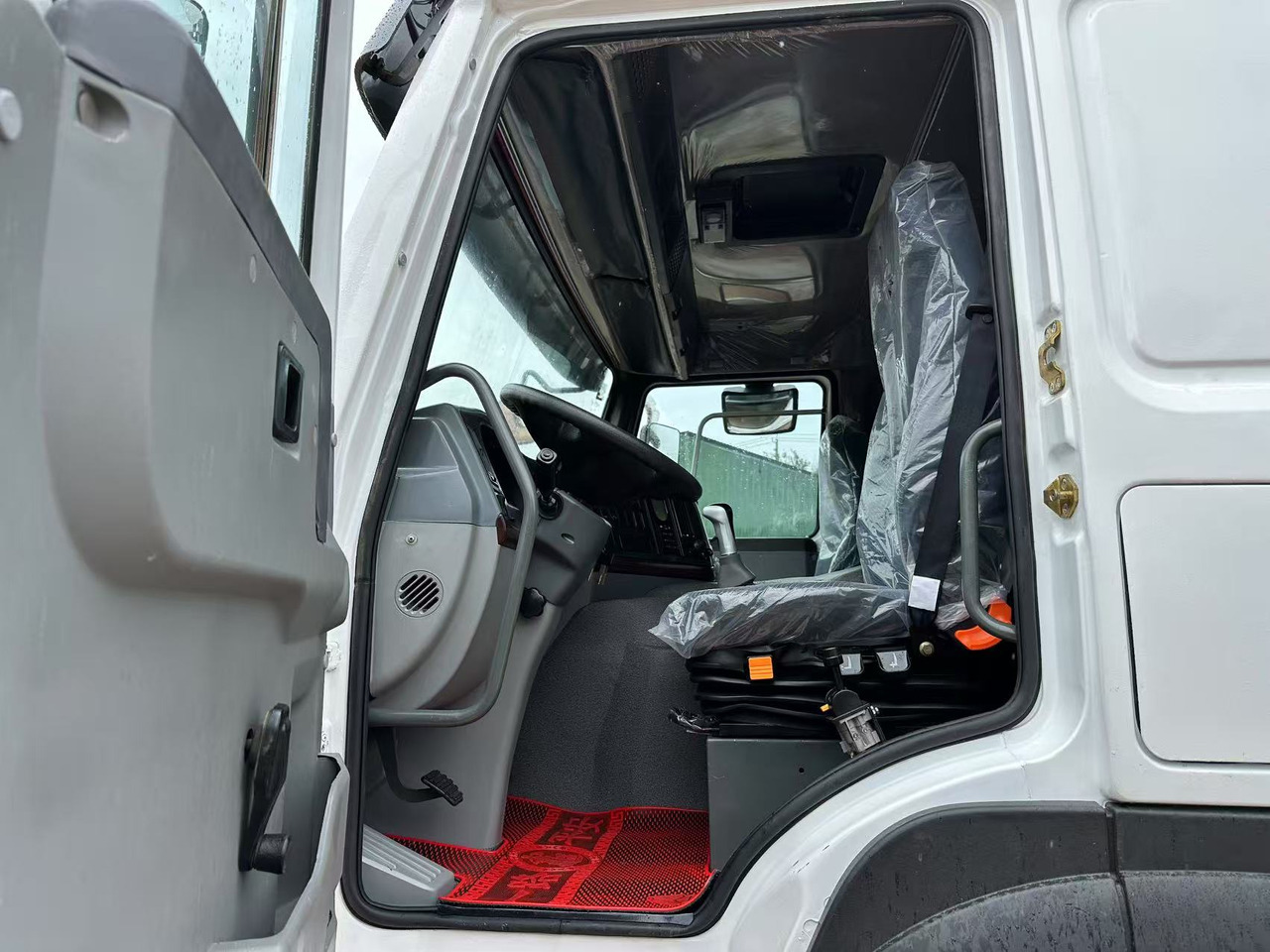 Lizing Sinotruk HOWO 371hp Sinotruk HOWO 371hp: slika 7