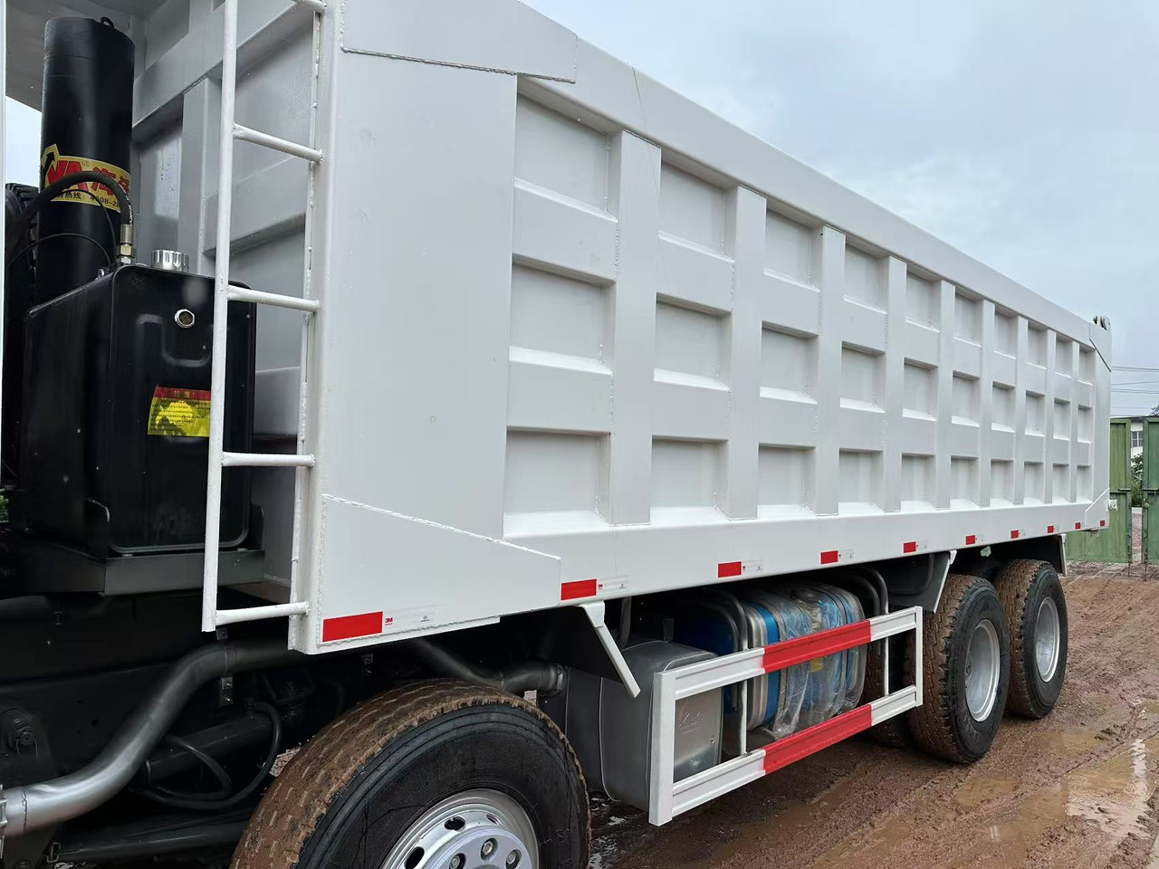 Lizing Sinotruk HOWO 371hp Sinotruk HOWO 371hp: slika 8