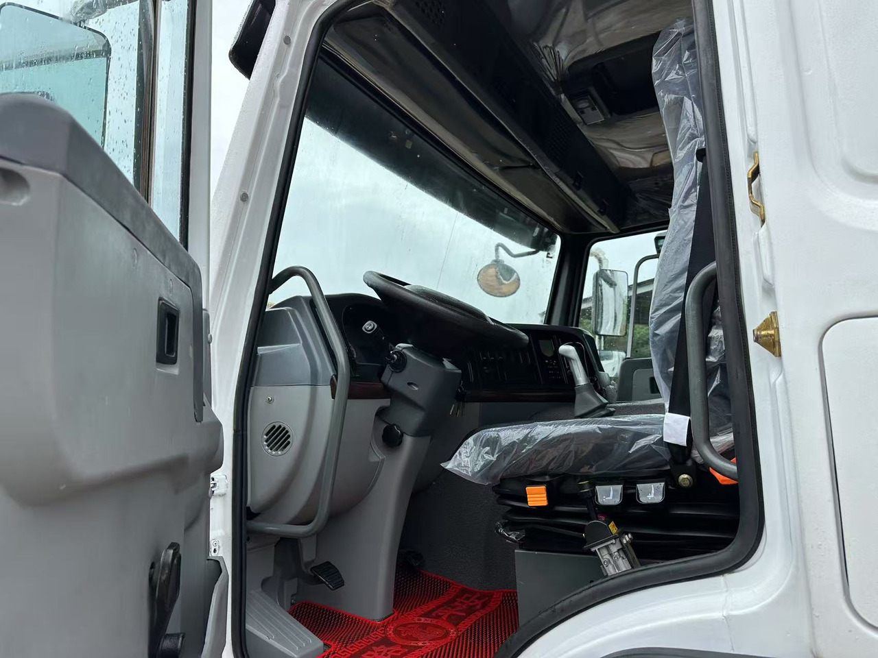 Lizing Sinotruk HOWO 371hp Sinotruk HOWO 371hp: slika 6