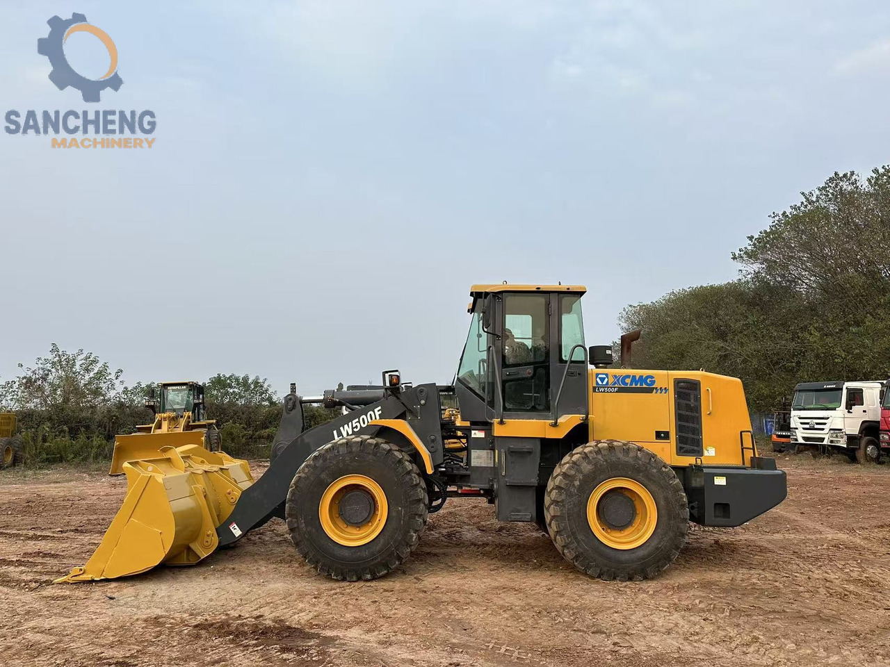 XCMG LW500F - Utovarivač točkaš: slika 4 XCMG LW500F - Utovarivač točkaš: slika 4