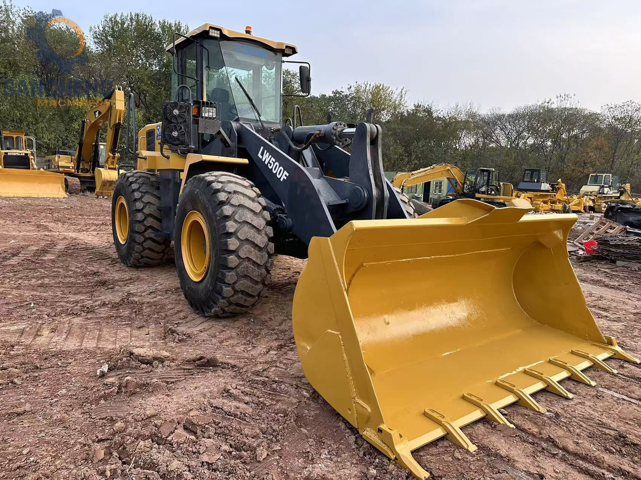 XCMG LW500F - Utovarivač točkaš: slika 2 XCMG LW500F - Utovarivač točkaš: slika 2