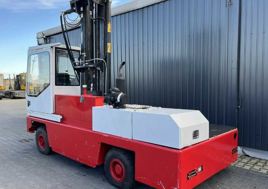 B-P Battioni e Pagani HT5KU - Bočni utovarivač: slika 2 B-P Battioni e Pagani HT5KU - Bočni utovarivač: slika 2