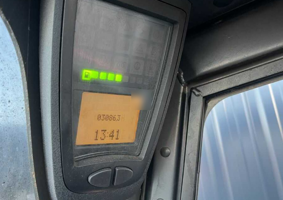 Dizel viljuškar Linde H25D-01: slika 7 Dizel viljuškar Linde H25D-01: slika 7